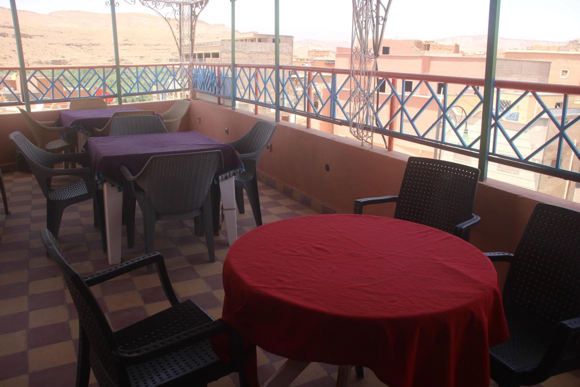 Auberge Restaurant Rooftop Tamazirt Boumalne Exterior foto